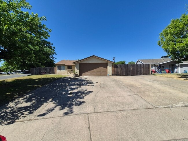 Remodeled 3 Bedroom 2 Bathroom Carmichael ... - Remodeled 3 Bedroom 2 Bathroom Carmichael ... House