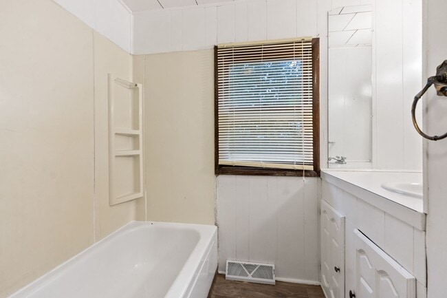 Photo - 2 Bedroom House