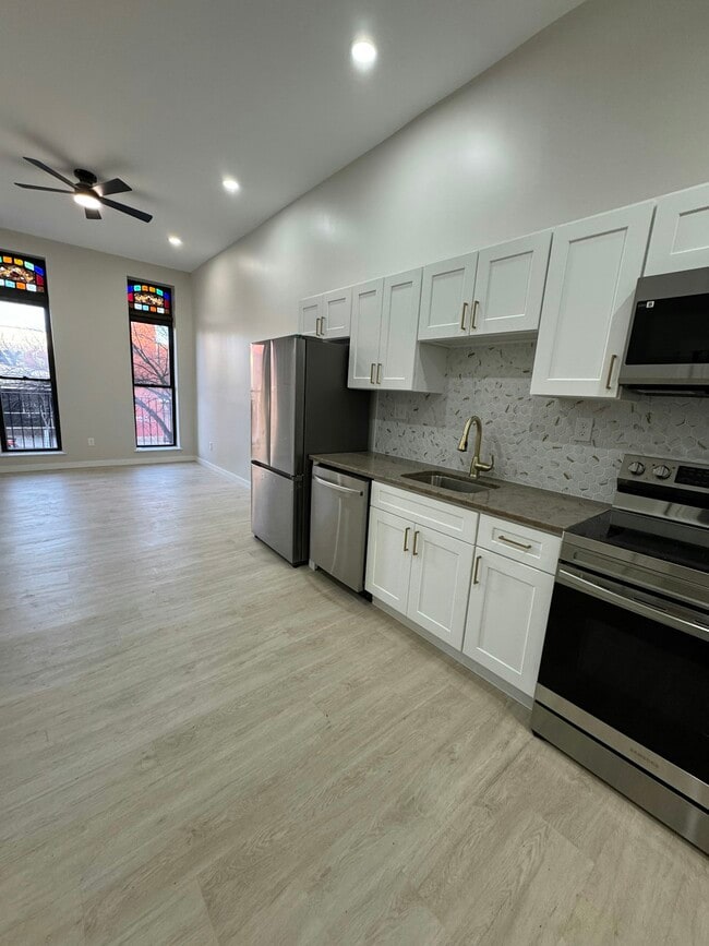 Photo - 2416 N Charles St