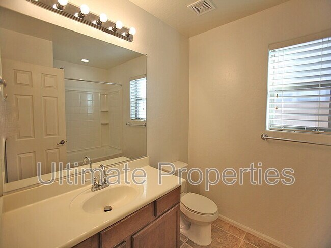 Photo - 25679 W Miami St