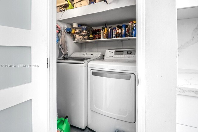 Photo - 513 Leslie Dr