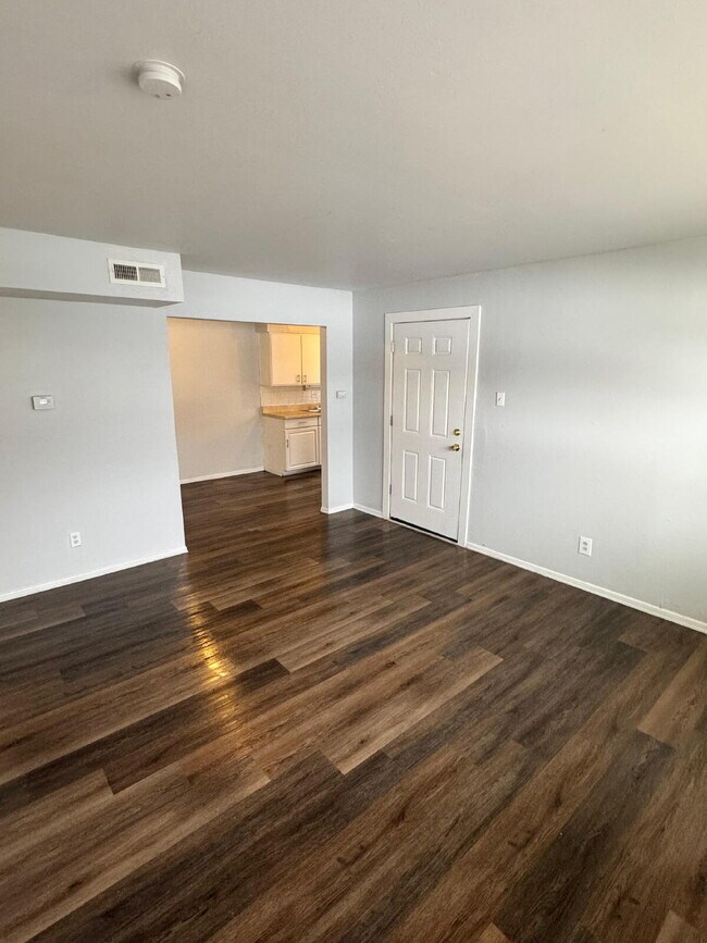 Photo - 2919 Chippewa St Unit Apt. A