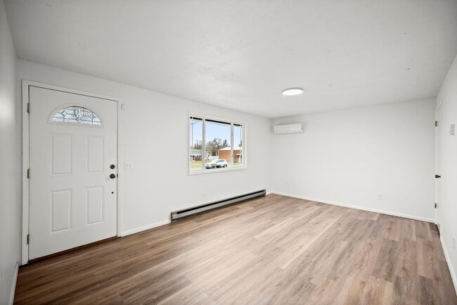 Photo - Great Location! - 3 Bedroom Valley Home!