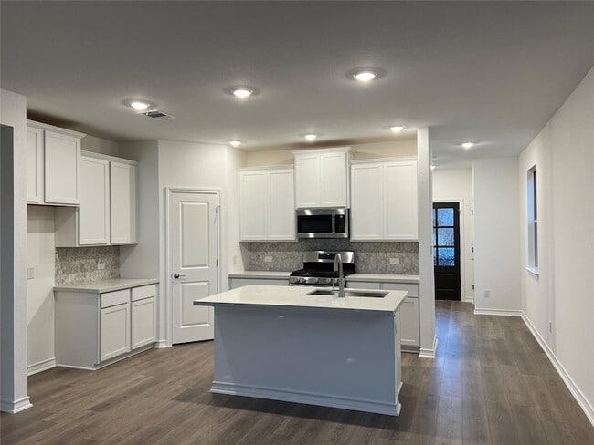 Photo - 497 Papaya Dr