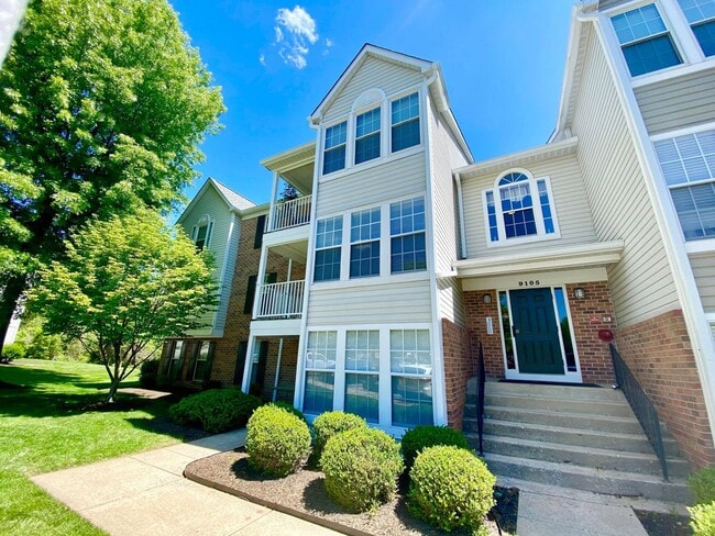 Building Photo - Charming 2 Bedroom/ 1 Bathroom Parkville Condo in Lovely Seven Courts Community