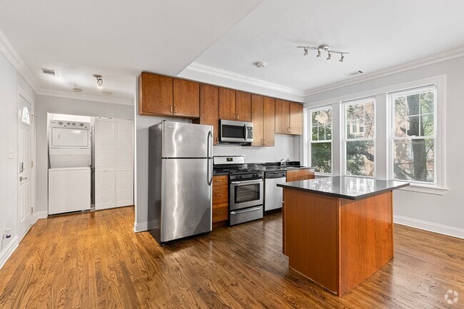 Building Photo - 2001 W Jarvis Ave Unit 3 Rental