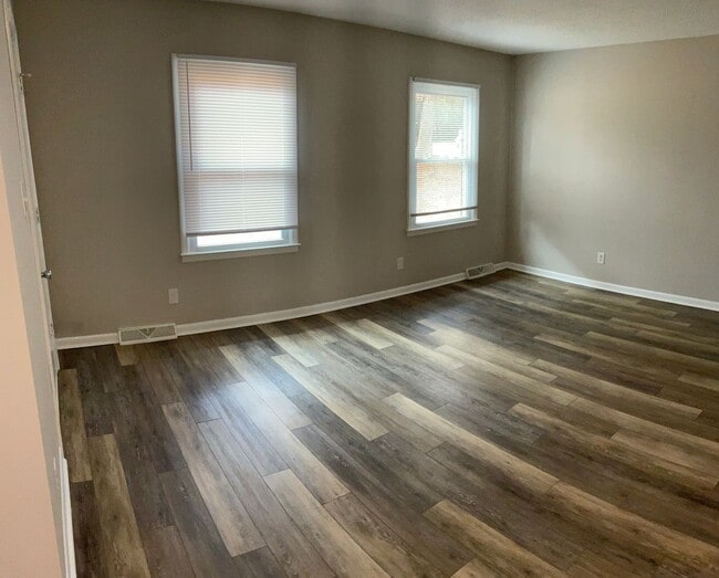 Photo - 2 Bedroom Brick Duplex in Prime Location with Full Renovation