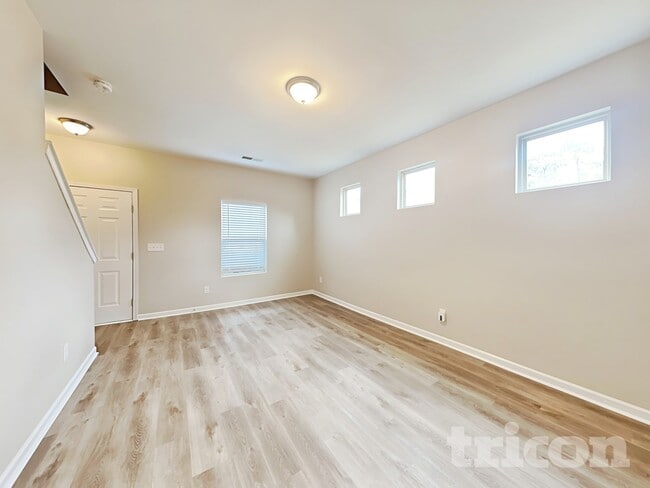 Photo - 4118 Lindbergh Wy