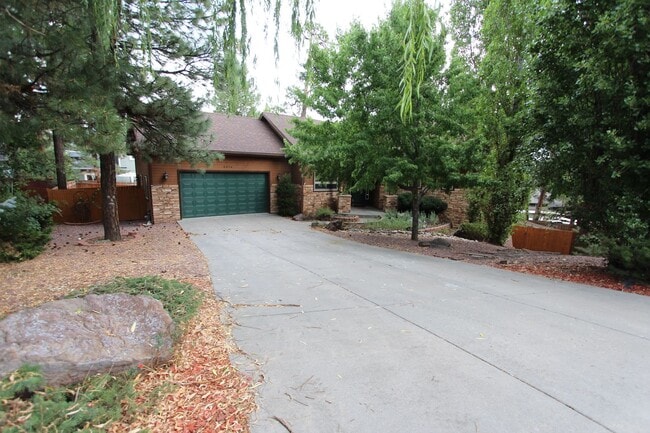 Stunning Boulder Pointe home with Huge Bon... - Stunning Boulder Pointe home with Huge Bon...