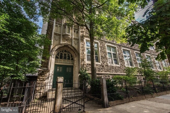 Photo - 3809 Spring Garden St Unidad B2