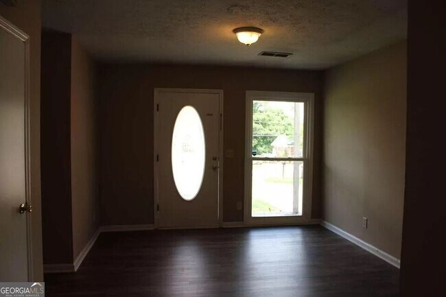 Photo - 580 Lee Byrd Rd