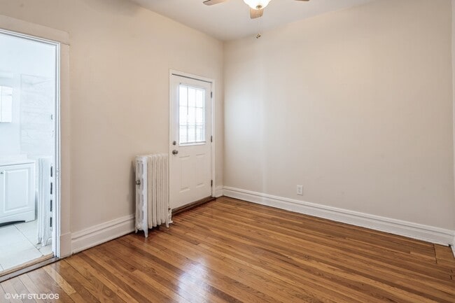 Photo - 5618 N Winthrop Ave Unidad 3R