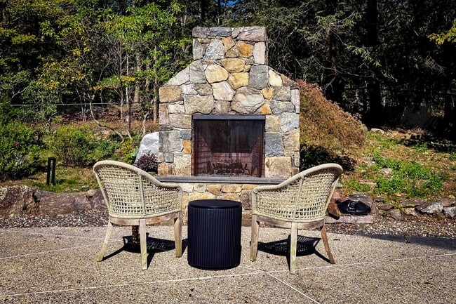 Photo - 188 Godfrey Rd E