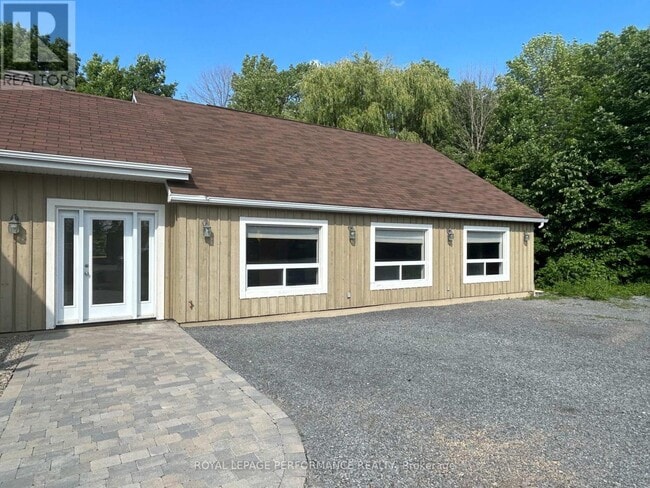 Photo - 2487 Huntley Rd