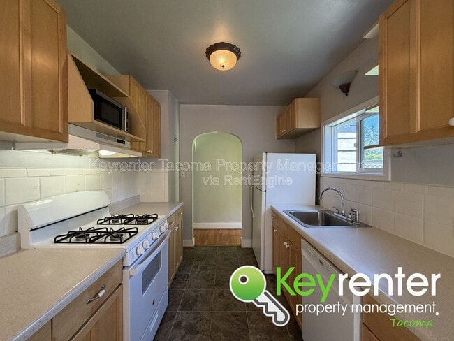 Photo - 3201 N Mason Ave