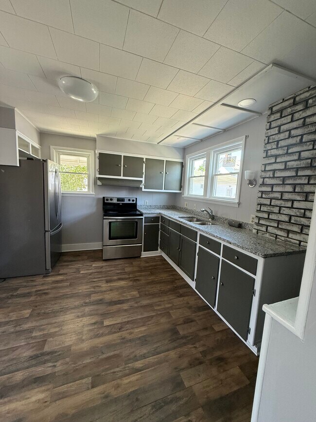Photo - 86 17th St NW