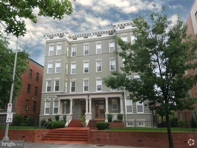 Building Photo - Columbia Heights - The Majestic Large 2 be... Unit 404 Rental