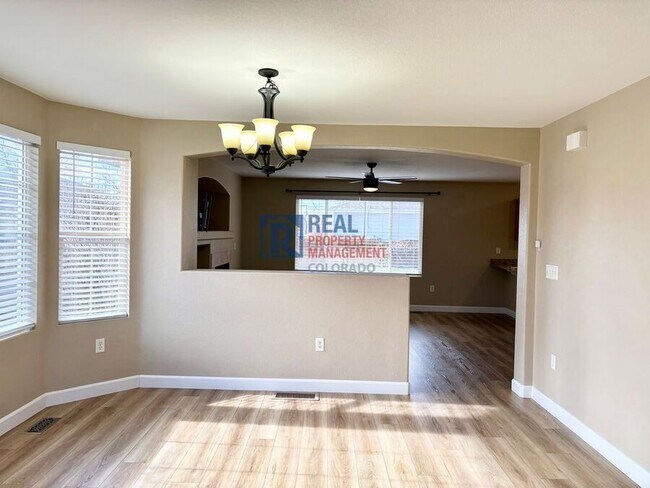 Photo - 5303 Territorial St