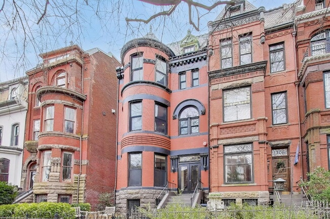 Building Photo - 1306 Rhode Island Ave NW Unit #1