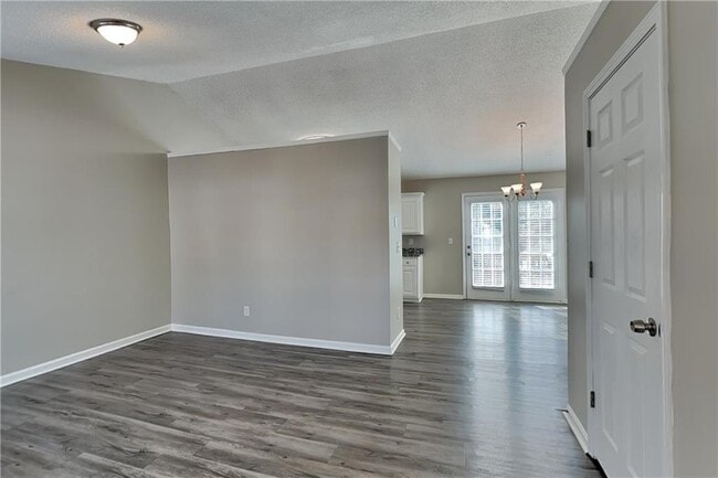 Photo - 1965 Racquet Club Cir NW