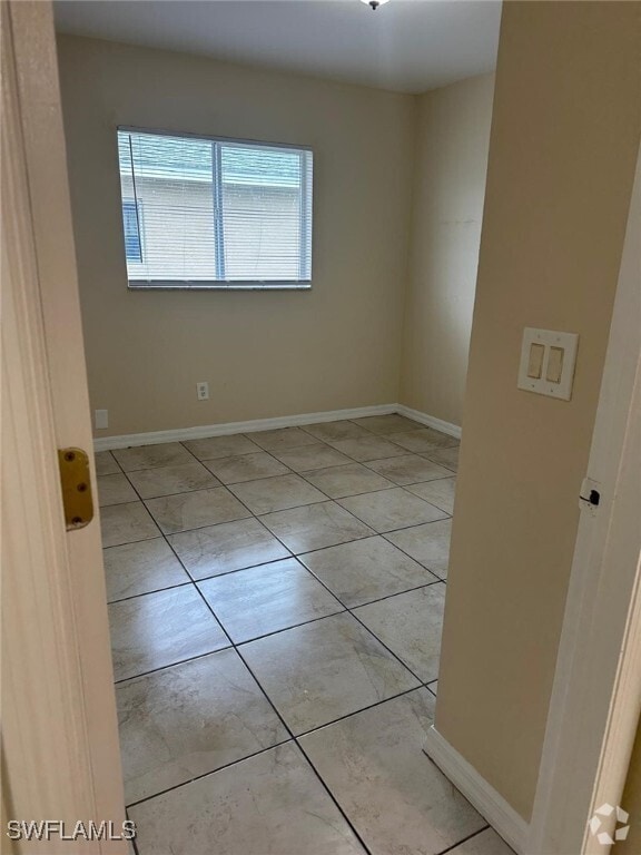 Building Photo - 2117 Fairway Dr Rental