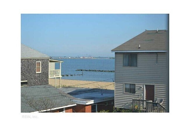 Building Photo - 1268 W Ocean View Ave Rental