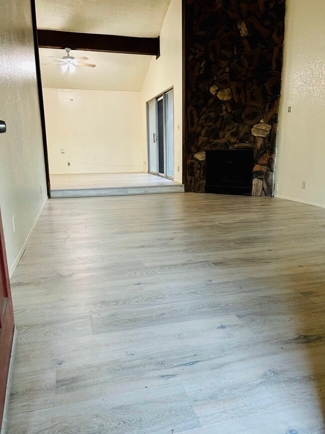 Photo - 2930 Lerwick Rd