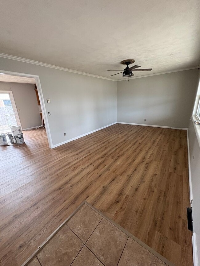 Photo - 1303 E Division St