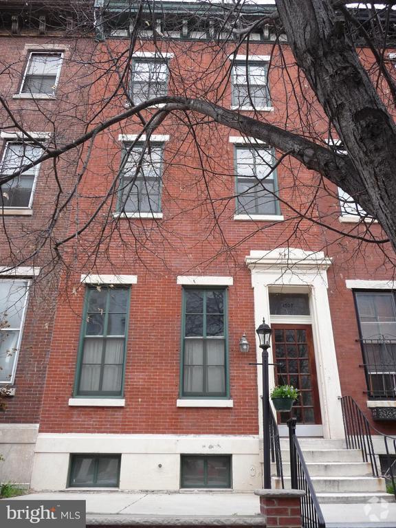 Building Photo - 1507 Green St Unit 2F Rental