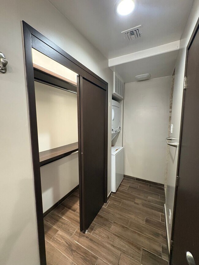 Photo - Updated 1BD/1BA with Private Yard + ALL Utilities Included!