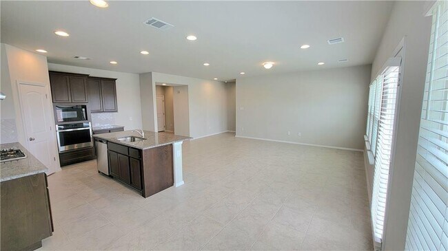 Photo - 2741 Winding Creek Rd