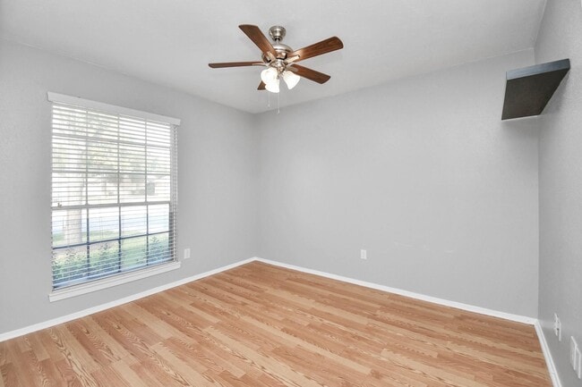 Photo - 2210 S Ferrisburg Ct