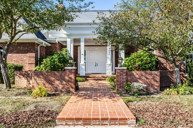 Photo - 9628 Summerlakes Dr