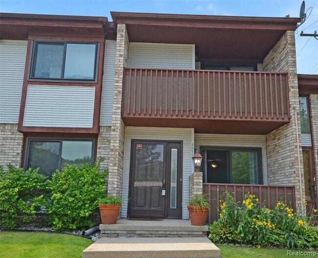 Building Photo - 34900 Mercer Ln