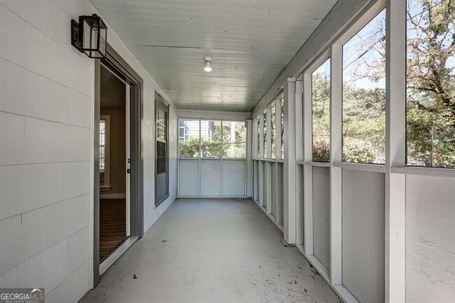 Photo - 184 Dahlia Ave NW