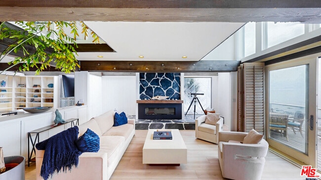 24108 Malibu Rd