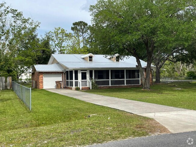 Building Photo - 807 Garrison Ave Rental