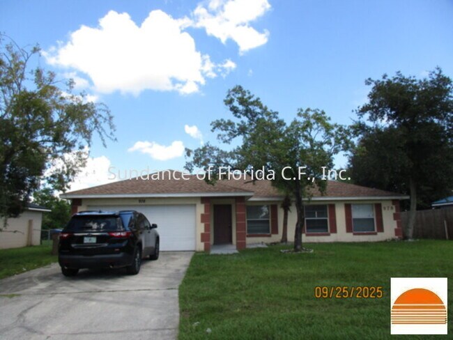 Building Photo - Available August Rental