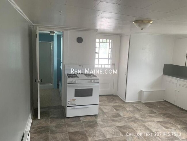 Photo - 198 Center St Unit 4