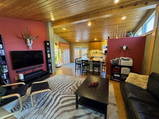 Photo - 3 Bedroom, Breckenridge, Winter Rental! Pe...