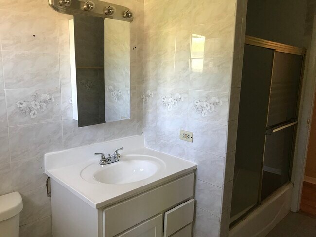 Photo - 524 Allanson Rd
