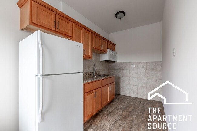 Photo - 2712 N Milwaukee Ave Unit 214
