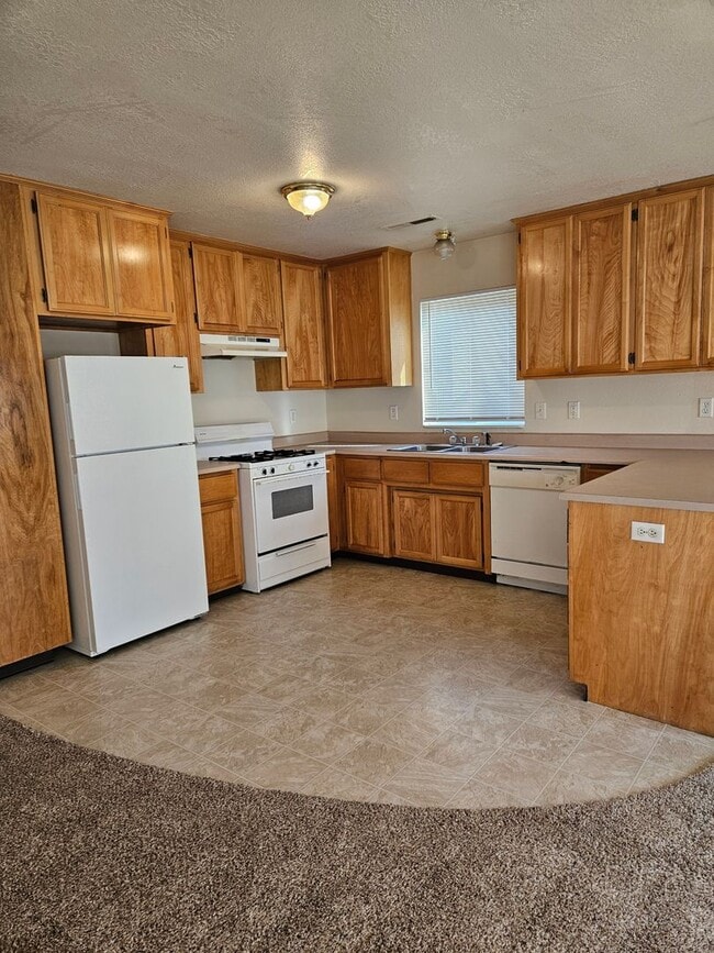 Photo - Clean Duplex