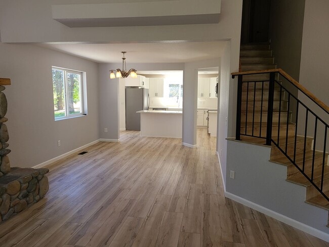 Photo - Beautiful Updated 3 bedroom 2.5 bath Hayde...