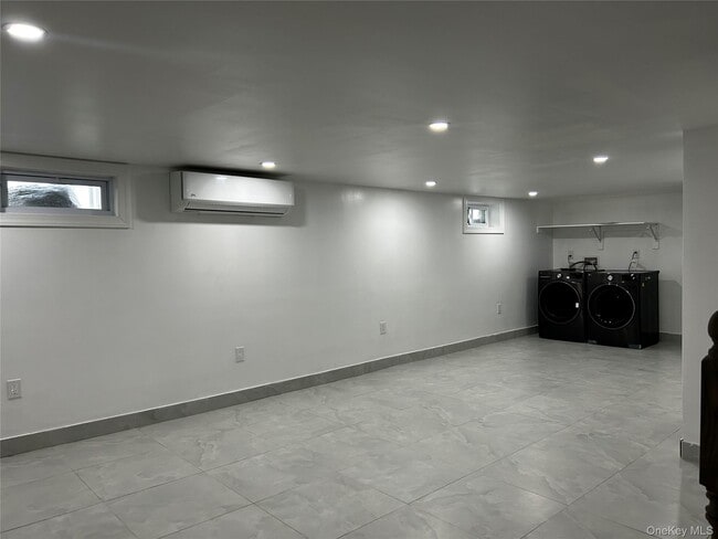 64-46 217th St Unit 1st Fl+Basement