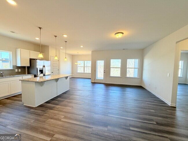 Photo - 824 Kensington St