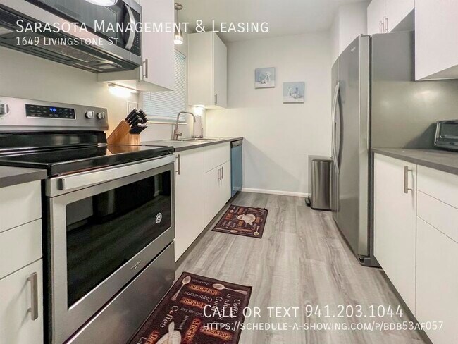 Photo - 1649 Livingstone St