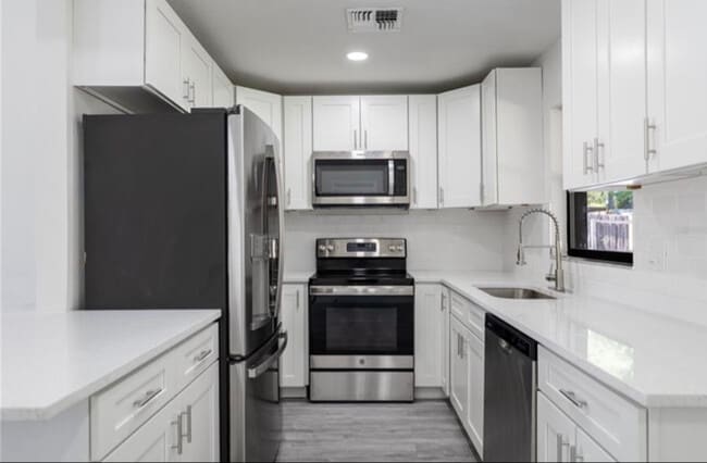 Photo - 3711 Shady Grove Cir