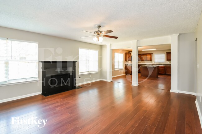 Photo - 169 Freedom Dr