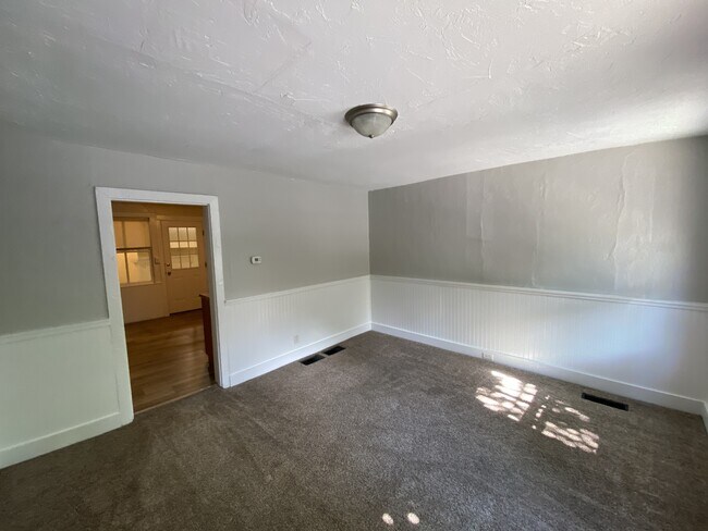 Photo - 229 S Washington St